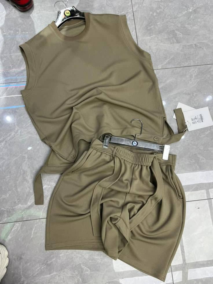 short & sleeveless set